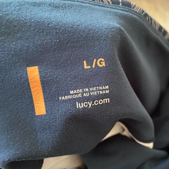 Athletic Reseller’s Mystery Lot - FABLETICS, NIKE, PATAGONIA & MORE - NWT! - Picture 5 of 8